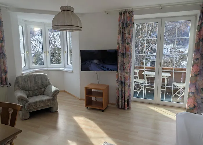 Landhaus Riedl Апартаменты *